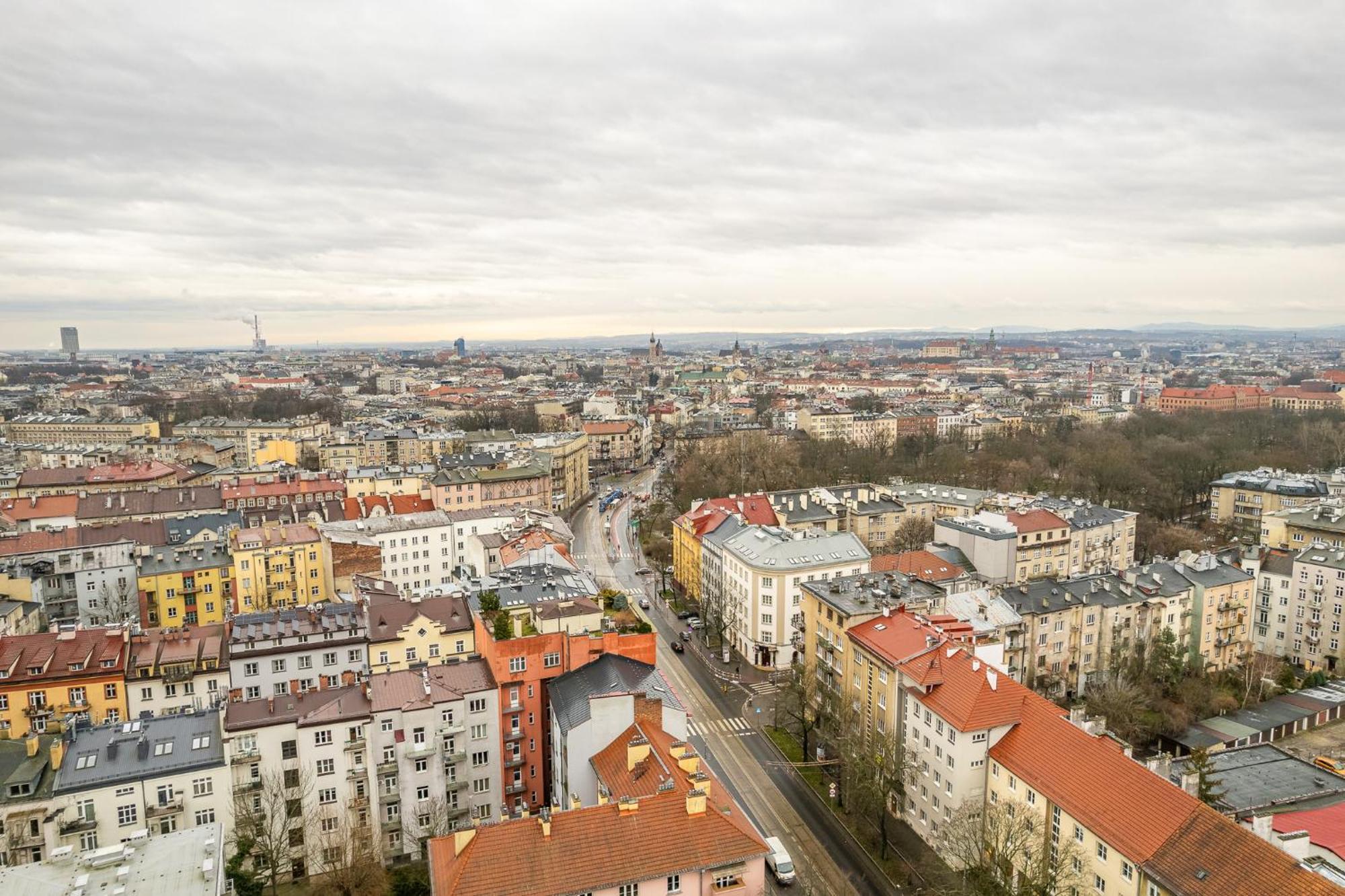 Krowodrza - Park & Trams Nearby - By Rentujemy Apartment